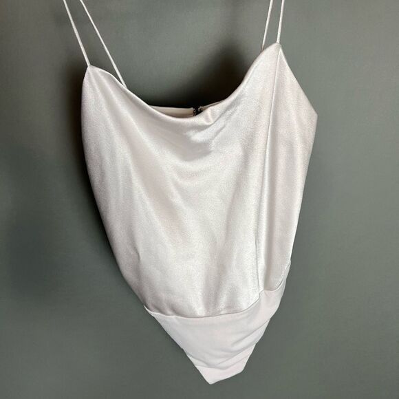 Alice + Olivia Harmon Thong Bodysuit - Picture 7 of 10